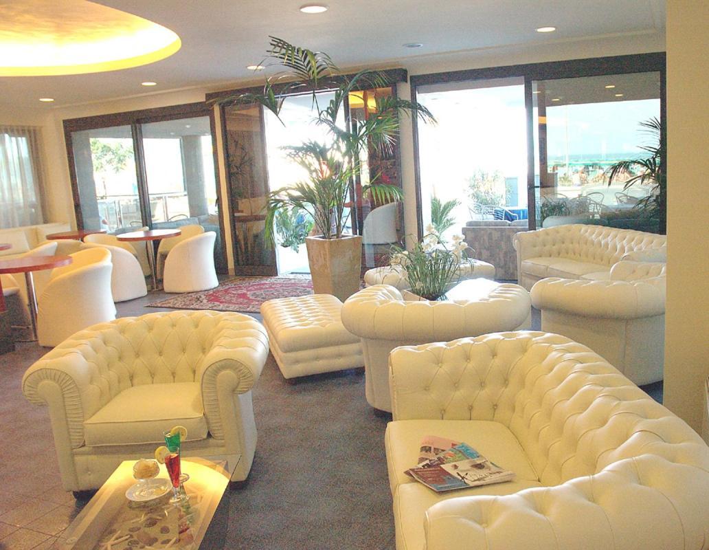 Hotel Foschi-Peninsula Bellaria-Igea Marina Bagian luar foto