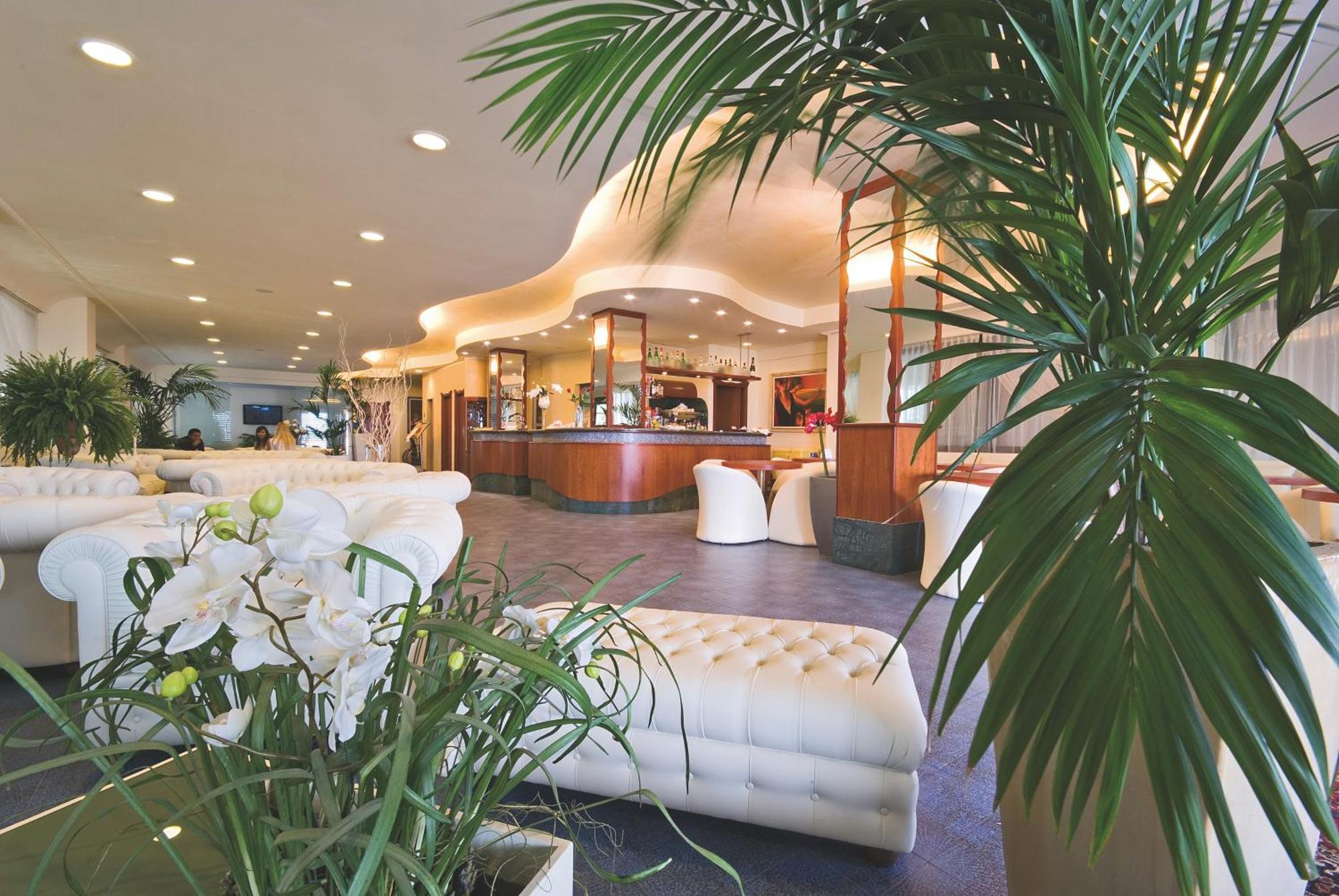 Hotel Foschi-Peninsula Bellaria-Igea Marina Bagian luar foto