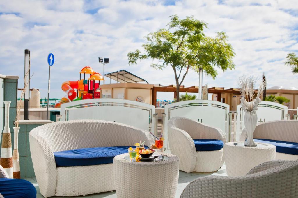Hotel Foschi-Peninsula Bellaria-Igea Marina Ruang foto