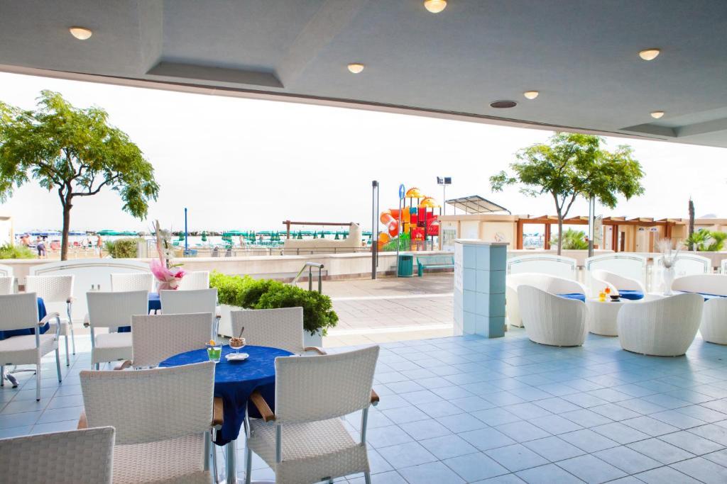 Hotel Foschi-Peninsula Bellaria-Igea Marina Bagian luar foto