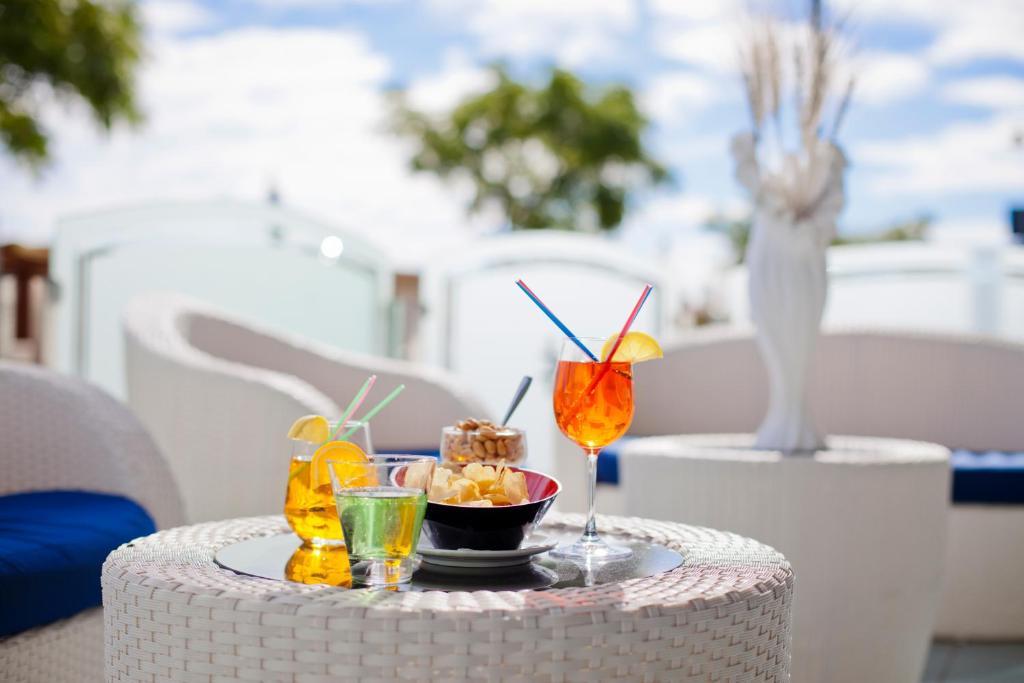 Hotel Foschi-Peninsula Bellaria-Igea Marina Bagian luar foto